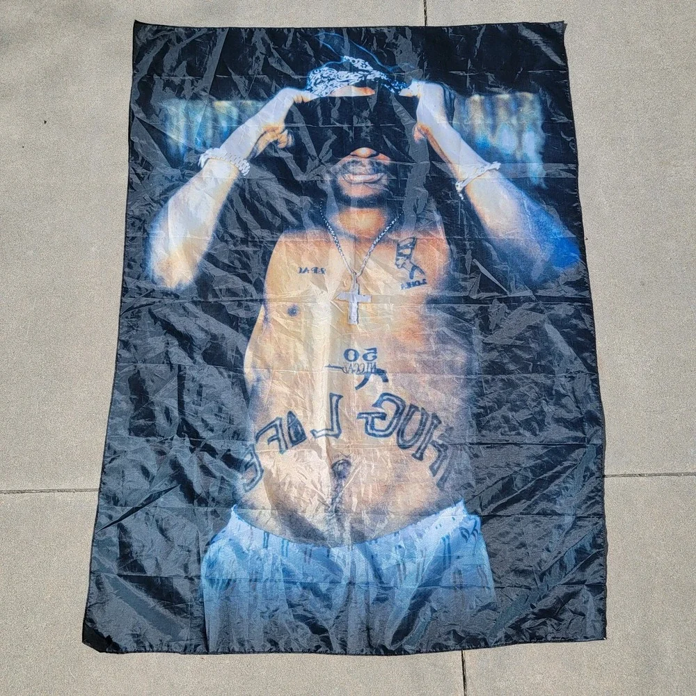 VTG 90s Tupac Shakur Thug Life Vertical Flag Banner Poster Tapestry 35.5 X 48.5